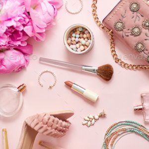 Beauty & Accesories Corner